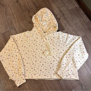 Bucket List Women’s Small Cropped Hooded Sweatshirt